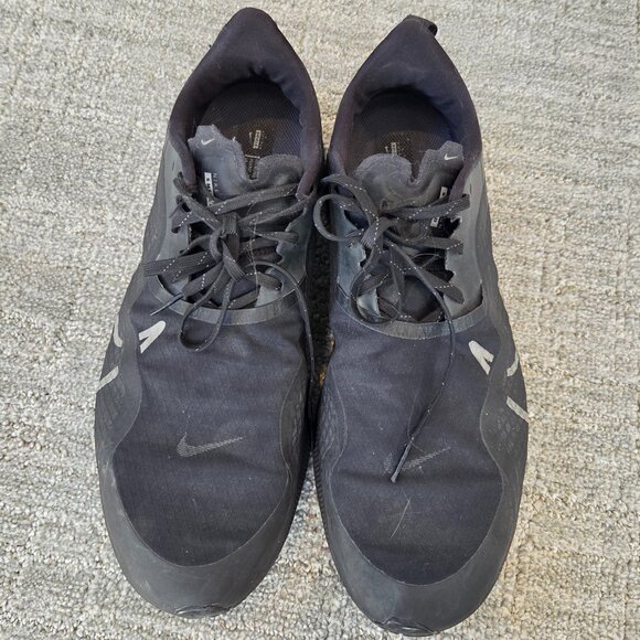 Nike Zoom Gravity 2 Men’s Size 12 Running Shoes Black Athletic Sneakers - Picture 2 of 6